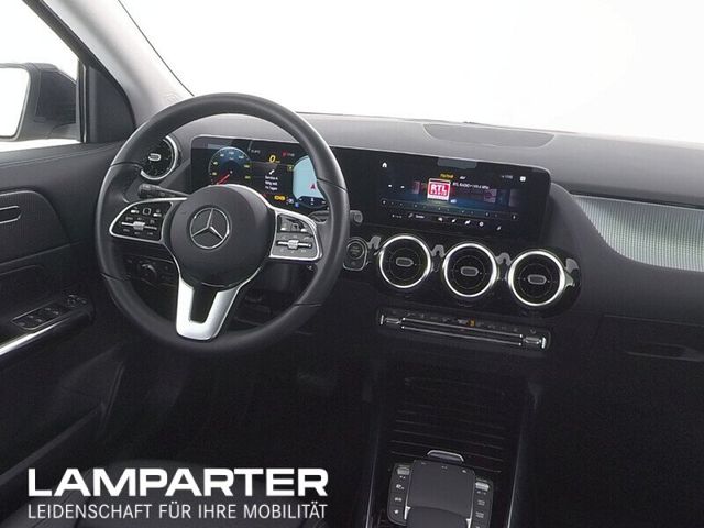 Fahrzeugabbildung Mercedes-Benz GLA 220 d 4M PROG/AUT-8G/NAV/LED/SPU/StHz/KAM/SH