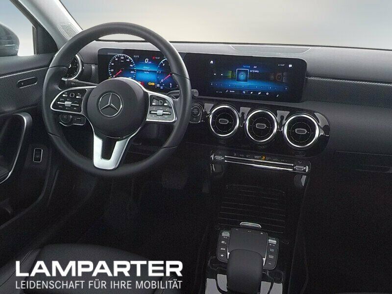Fahrzeugabbildung Mercedes-Benz A 200 d Lim PRO/AUT-8G/MBUX-HP/Nav/LED/DIS/SpP/